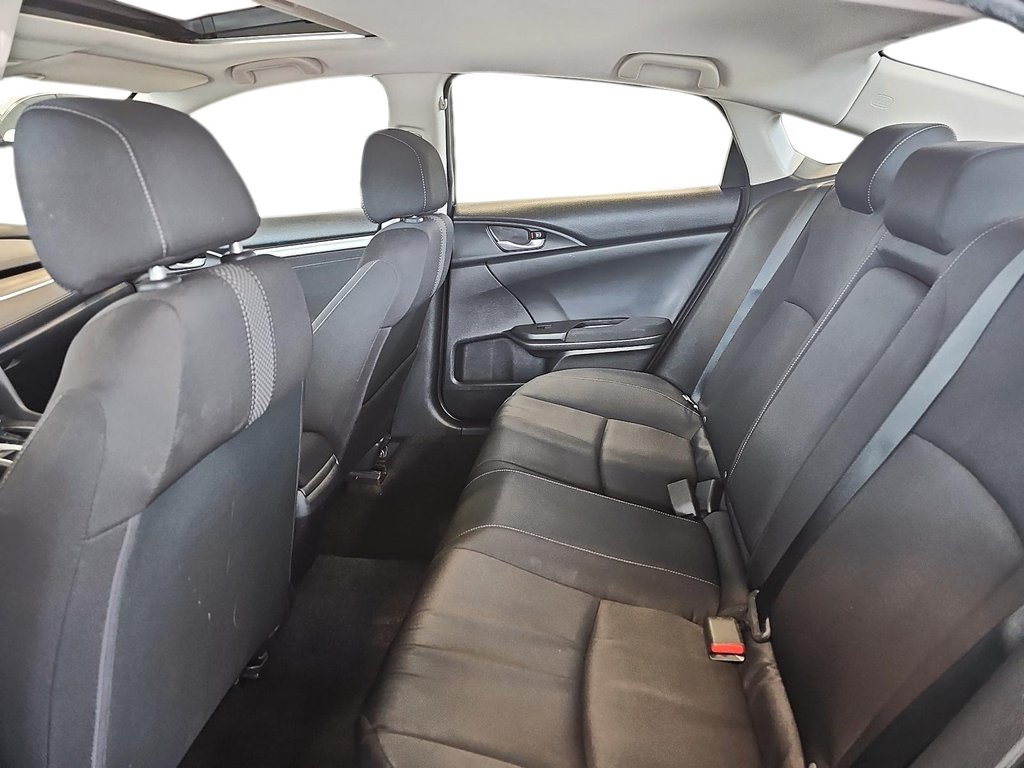 Honda Civic Sedan  2019 à Québec, Québec - 7 - w1024h768px