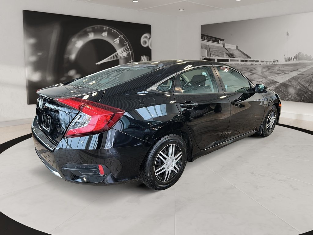 Honda Civic Sedan  2020 à Québec, Québec - 3 - w1024h768px