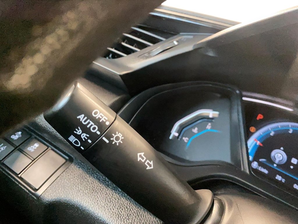 Honda Civic Sedan  2020 à Québec, Québec - 14 - w1024h768px