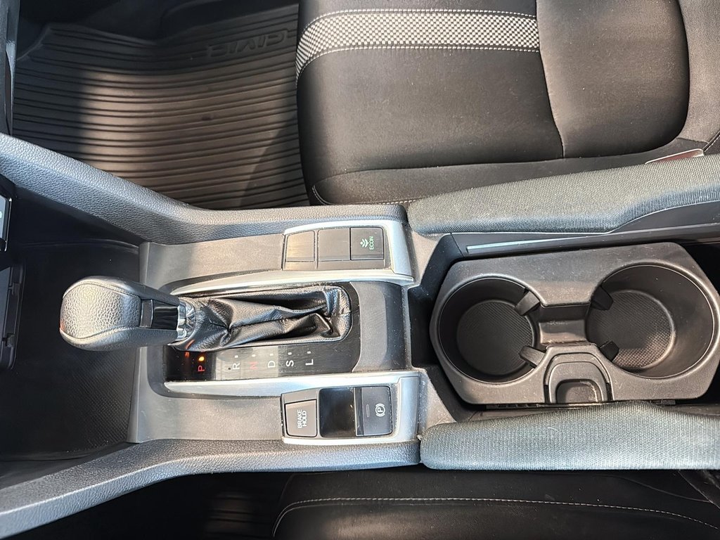 Honda Civic Sedan  2021 à Québec, Québec - 11 - w1024h768px