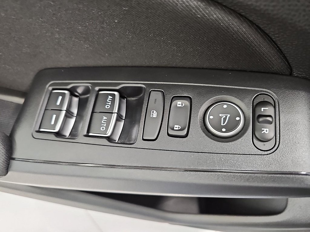 2022 Honda Civic Sedan in Quebec, Quebec - 12 - w1024h768px