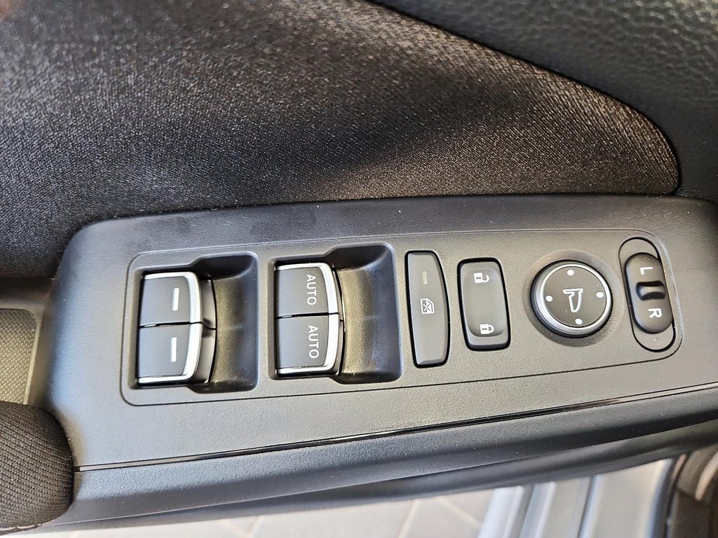 Honda Civic Sedan  2023 à Québec, Québec - 10 - w1024h768px