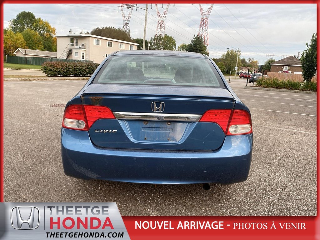 Honda Civic  2010 à Québec, Québec - 6 - w1024h768px