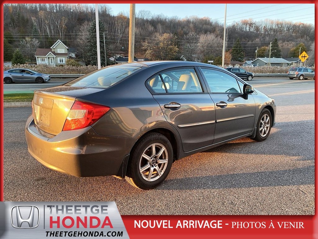 Honda Civic  2012 à Québec, Québec - 5 - w1024h768px