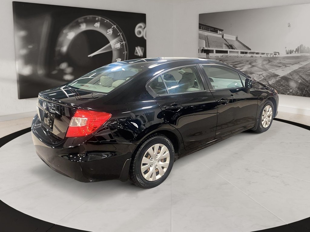 2012 Honda Civic in Quebec, Quebec - 4 - w1024h768px