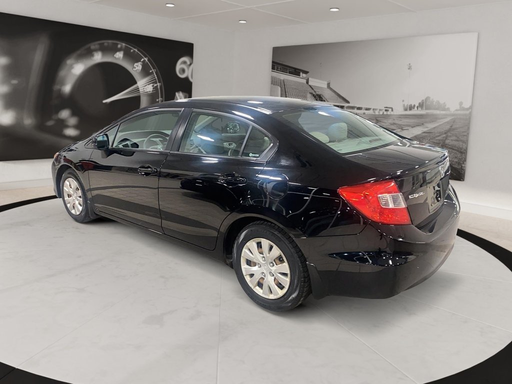 2012 Honda Civic in Quebec, Quebec - 6 - w1024h768px