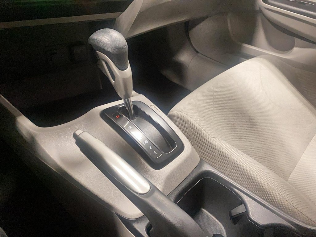 2012 Honda Civic in Quebec, Quebec - 15 - w1024h768px
