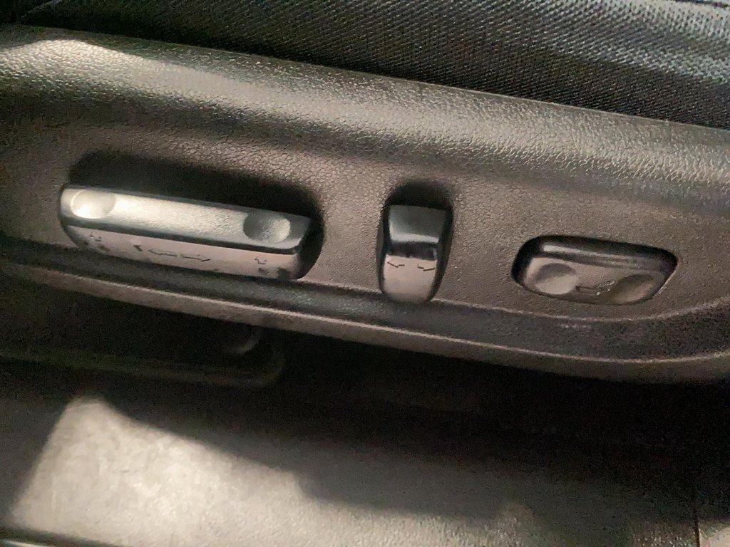 Honda CR-V  2015 à Québec, Québec - 10 - w1024h768px