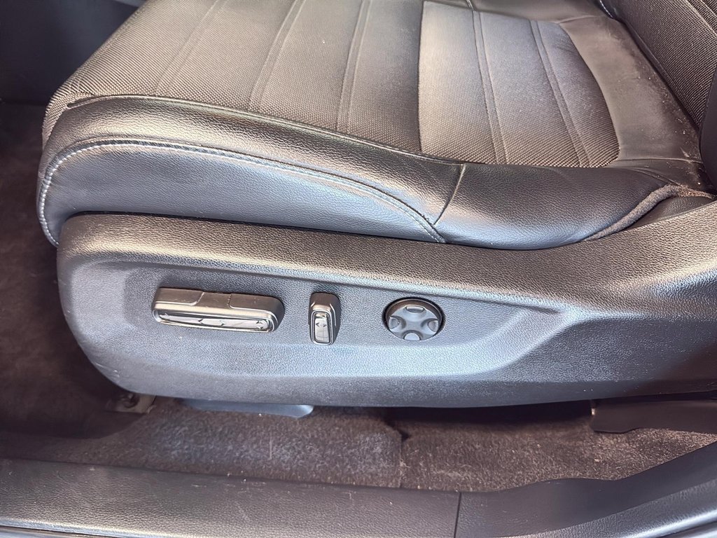 2021 Honda CR-V in Quebec, Quebec - 10 - w1024h768px
