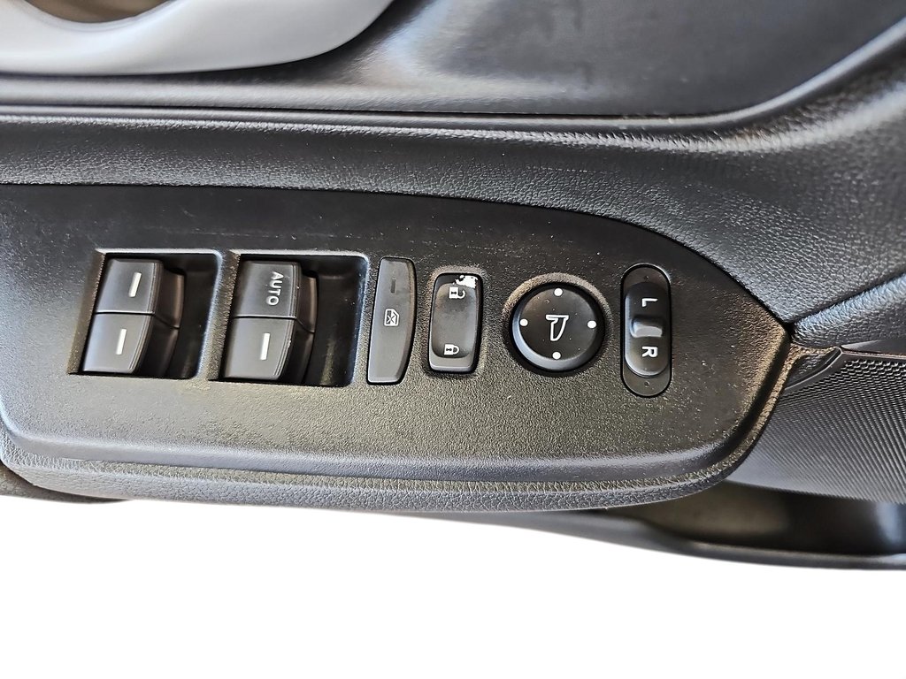 2021 Honda CR-V in Quebec, Quebec - 11 - w1024h768px