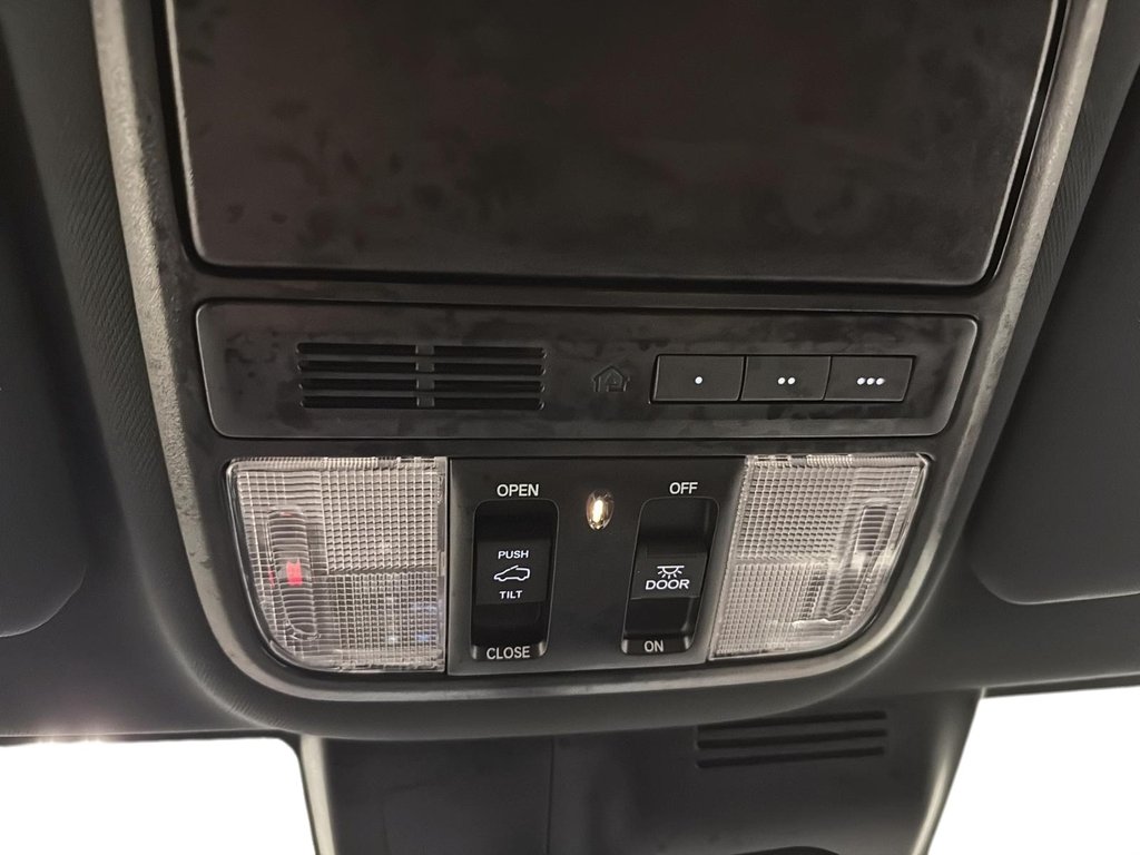 2021 Honda CR-V in Quebec, Quebec - 17 - w1024h768px