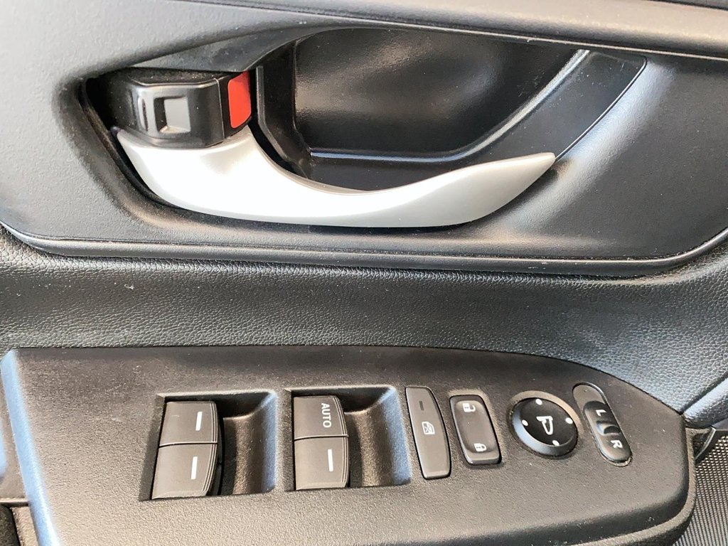 Honda CR-V  2022 à Québec, Québec - 10 - w1024h768px