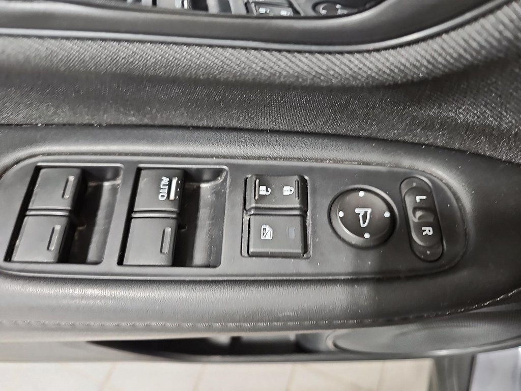 Honda HR-V  2020 à Québec, Québec - 11 - w1024h768px