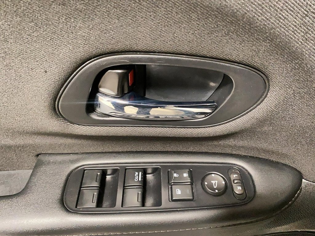 2020 Honda HR-V in Quebec, Quebec - 10 - w1024h768px