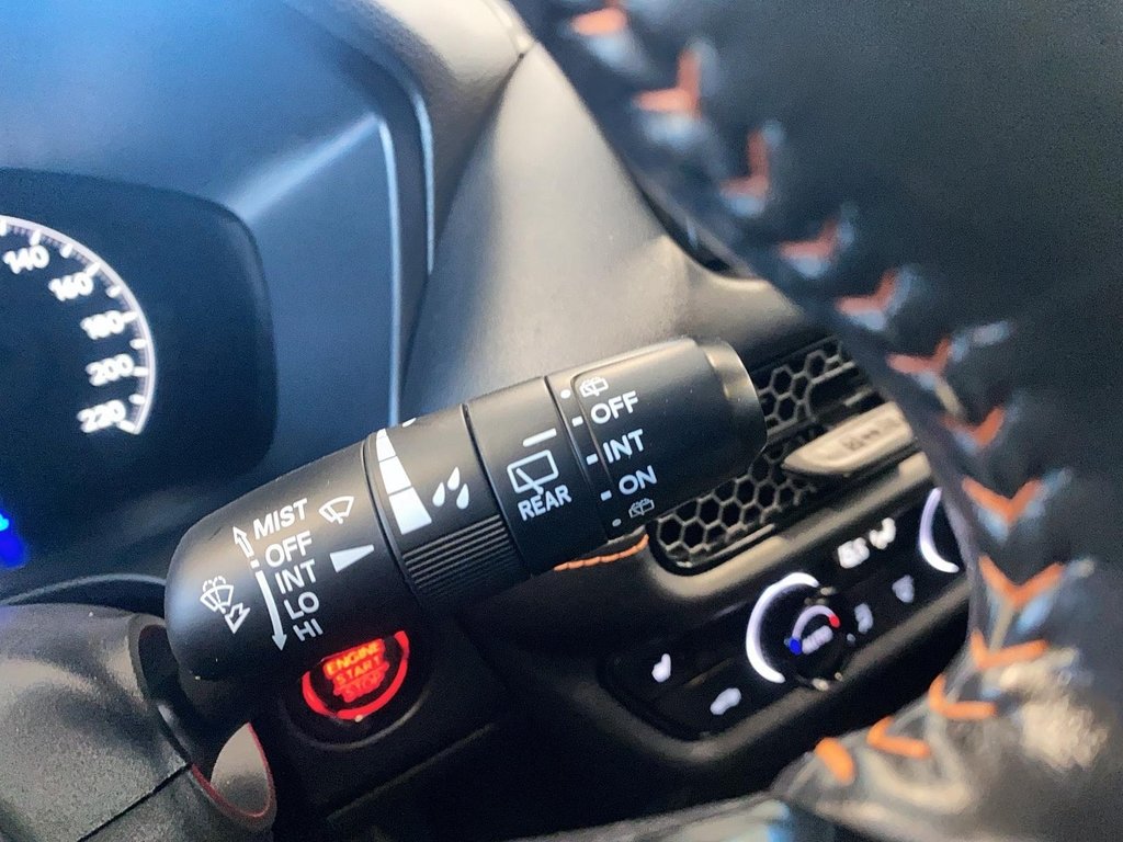 Honda HR-V  2023 à Québec, Québec - 17 - w1024h768px