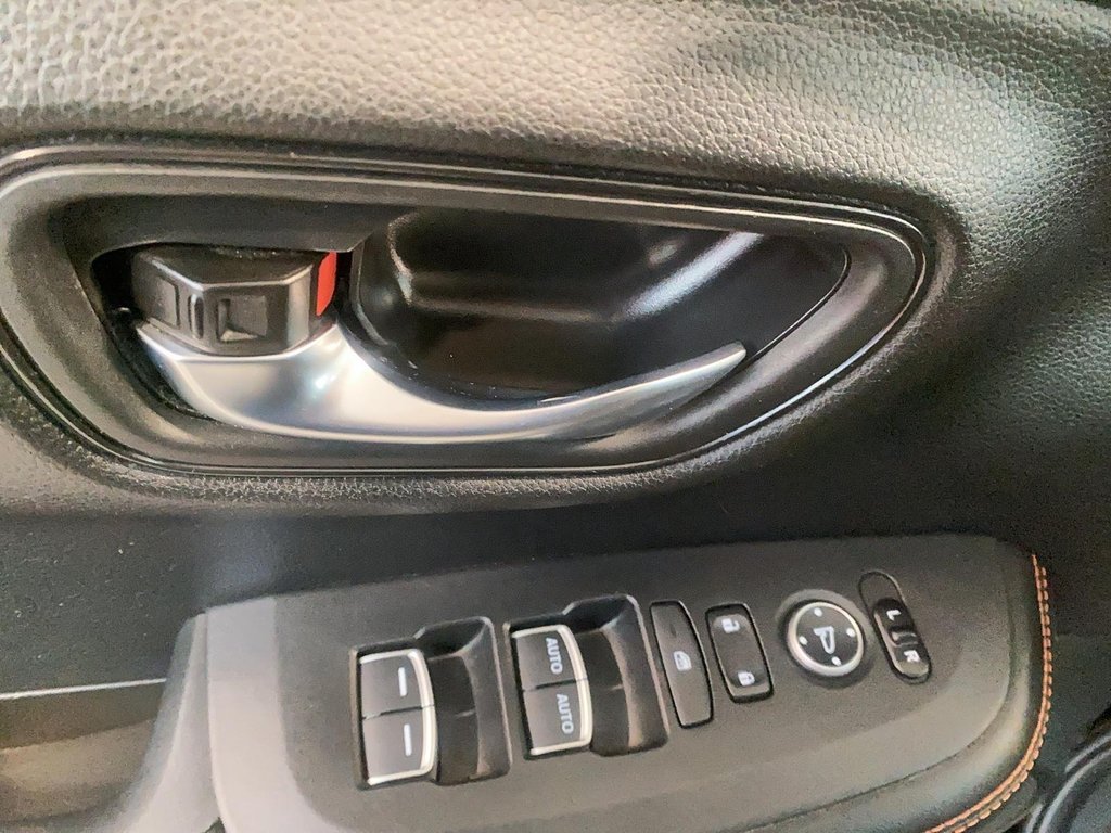 Honda HR-V  2023 à Québec, Québec - 10 - w1024h768px