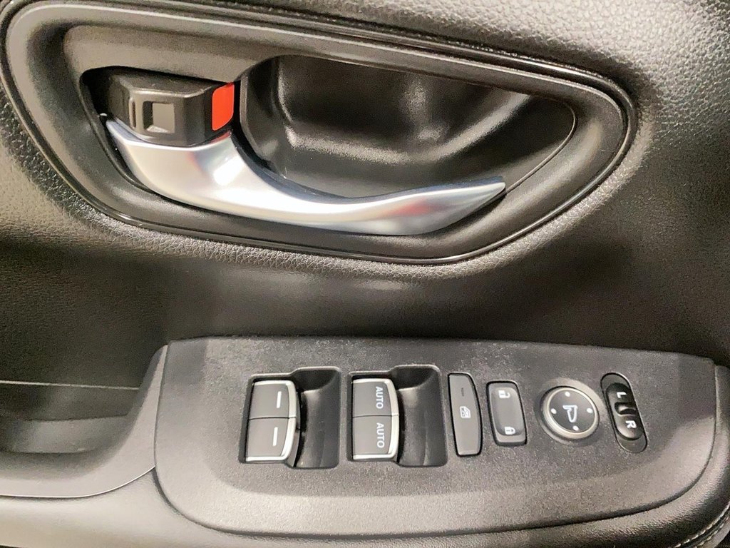 2025 Honda HR-V in Quebec, Quebec - 9 - w1024h768px