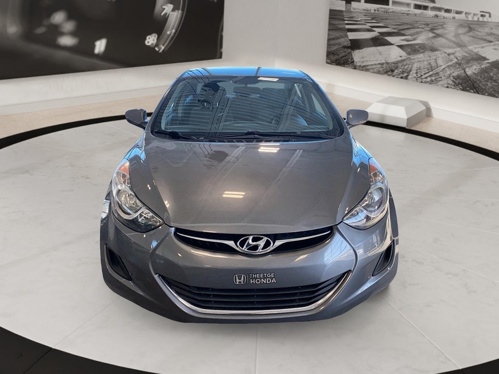 2013 Hyundai Elantra in Quebec, Quebec - 2 - w1024h768px