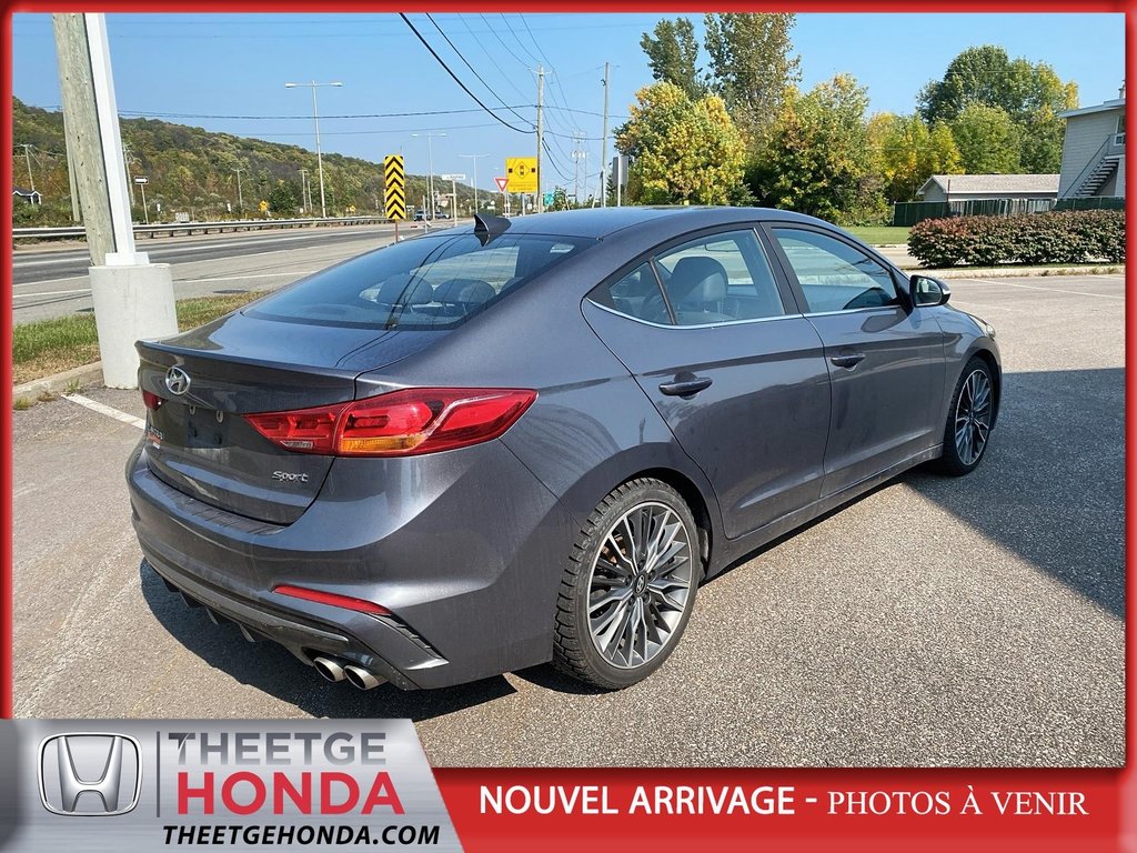 2018 Hyundai Elantra in Quebec, Quebec - 5 - w1024h768px