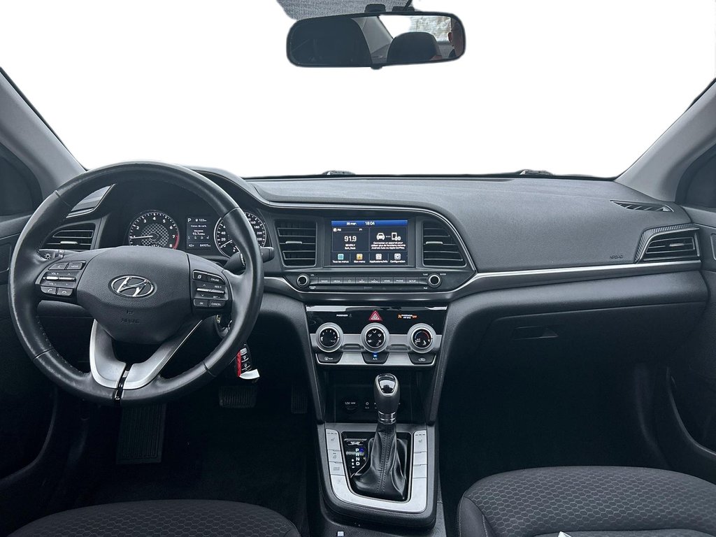 Hyundai Elantra  2020 à Québec, Québec - 20 - w1024h768px