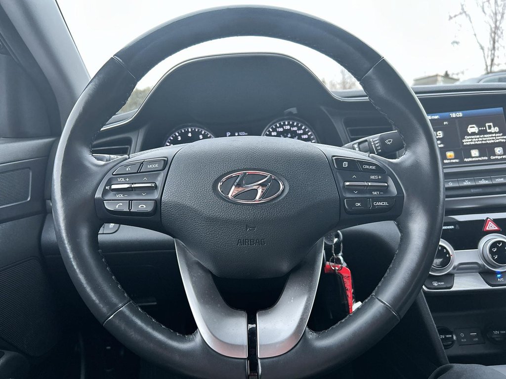 Hyundai Elantra  2020 à Québec, Québec - 11 - w1024h768px