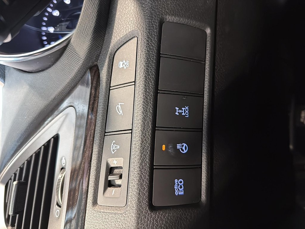 2016 Hyundai Santa Fe Sport in Quebec, Quebec - 12 - w1024h768px