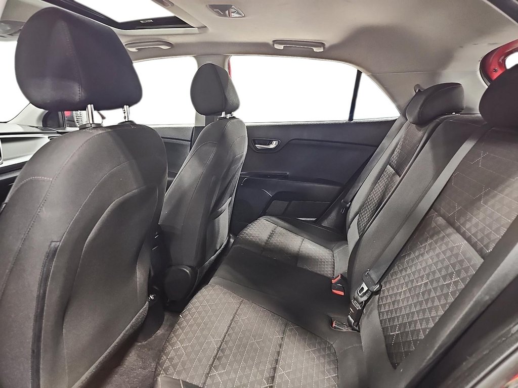 Kia Rio 5-door  2022 à Québec, Québec - 7 - w1024h768px