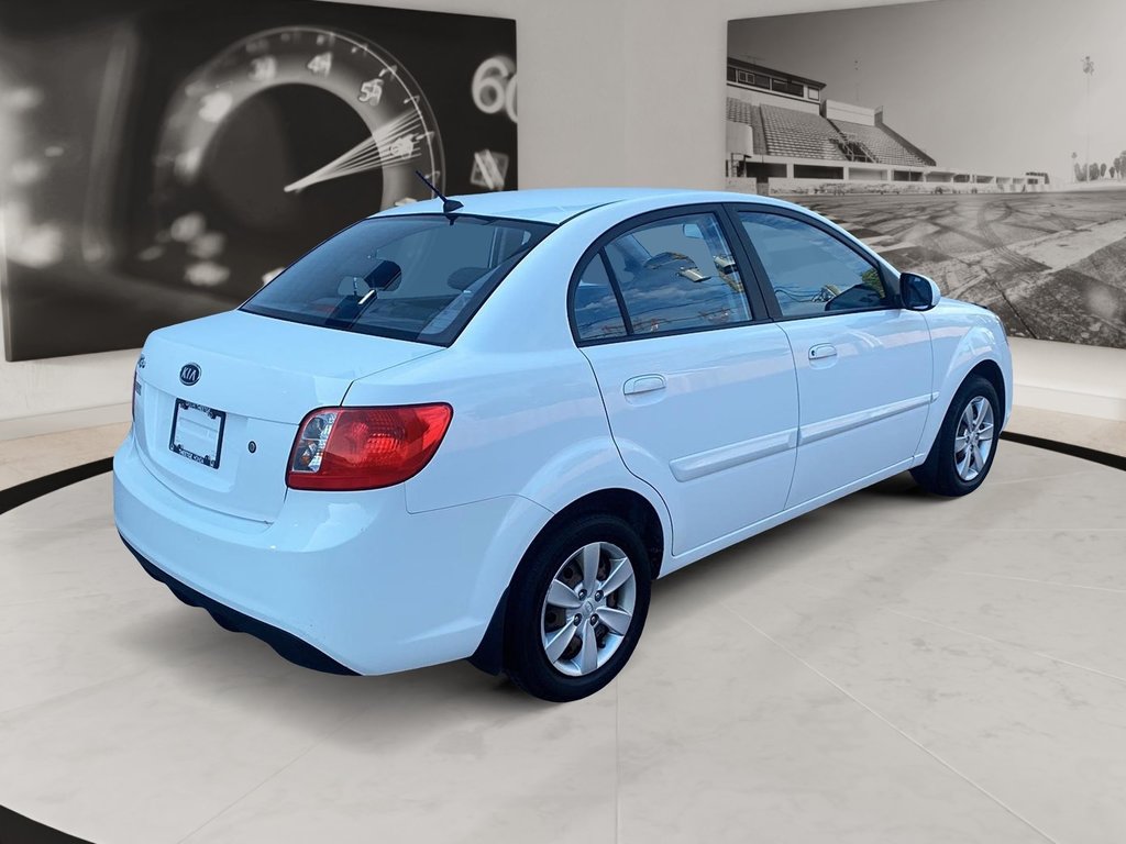 Kia Rio  2011 à Québec, Québec - 4 - w1024h768px