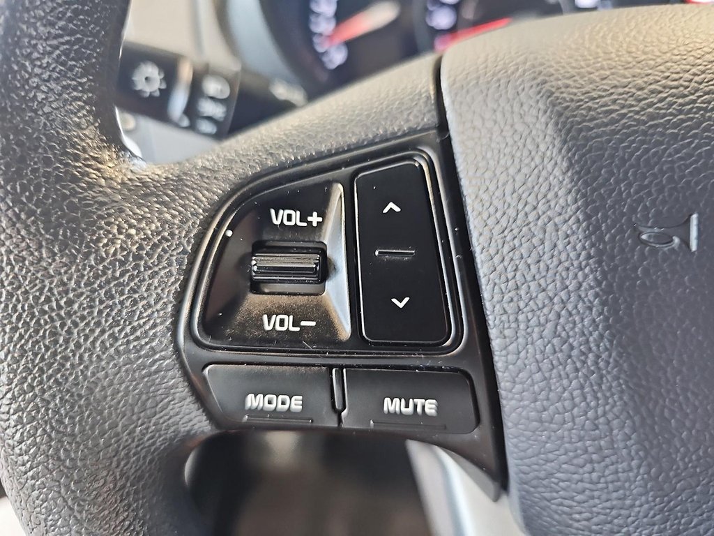 2016 Kia Rio in Quebec, Quebec - 18 - w1024h768px