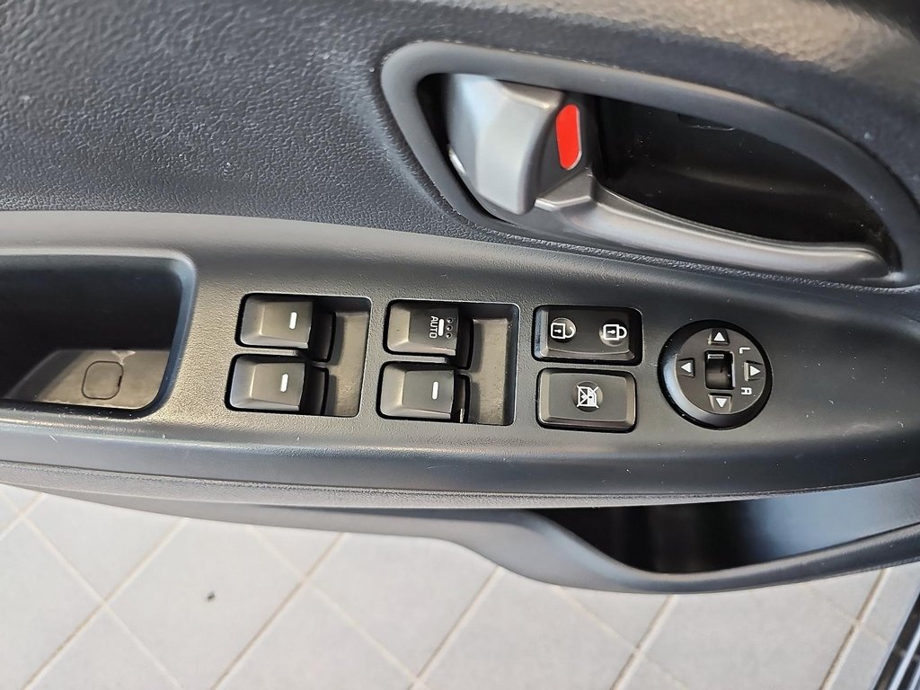 2016 Kia Rio in Quebec, Quebec - 11 - w1024h768px