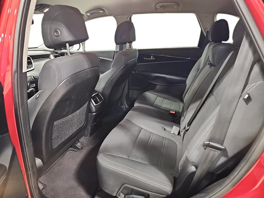 2017 Kia Sorento in Quebec, Quebec - 7 - w1024h768px