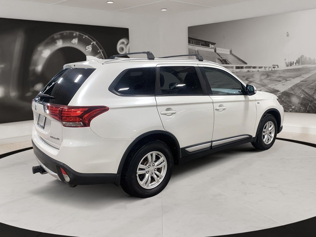 Mitsubishi Outlander  2017 à Québec, Québec - 4 - w1024h768px