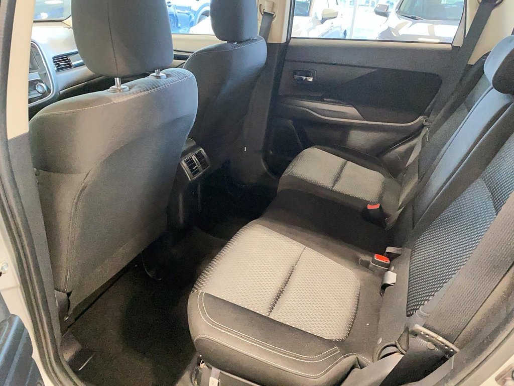 Mitsubishi Outlander  2019 à Québec, Québec - 13 - w1024h768px