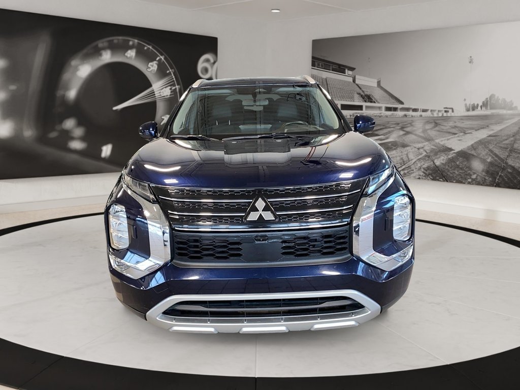 2022 Mitsubishi Outlander in Quebec, Quebec - 2 - w1024h768px
