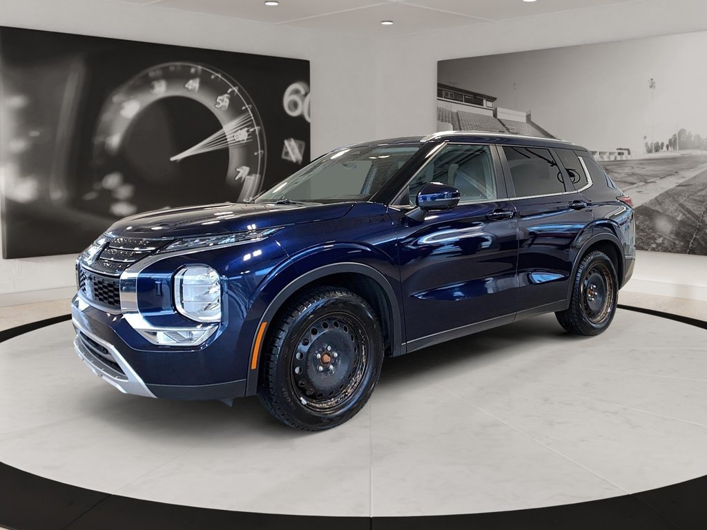 2022 Mitsubishi Outlander in Quebec, Quebec - 1 - w1024h768px