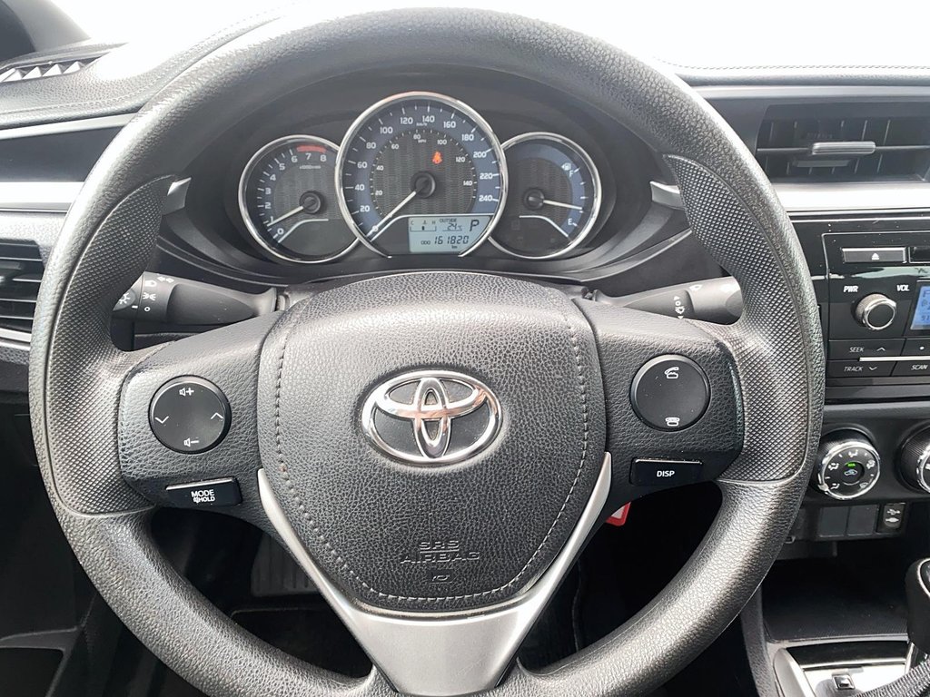 2016 Toyota Corolla in Quebec, Quebec - 8 - w1024h768px
