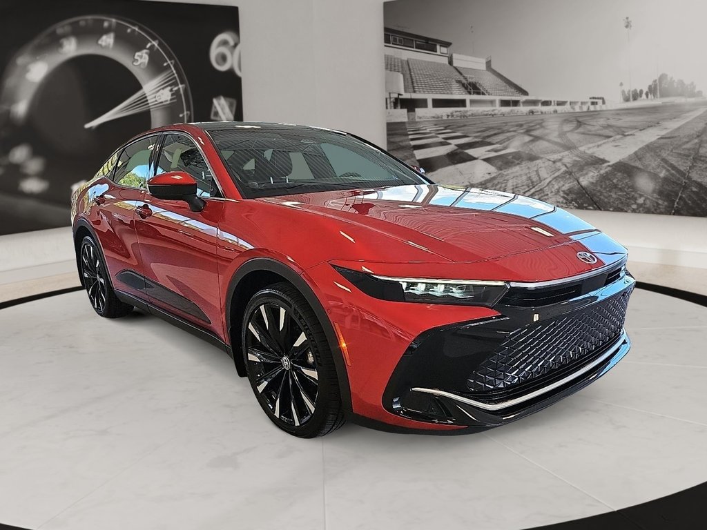 2023 Toyota CROWN in Quebec, Quebec - 3 - w1024h768px