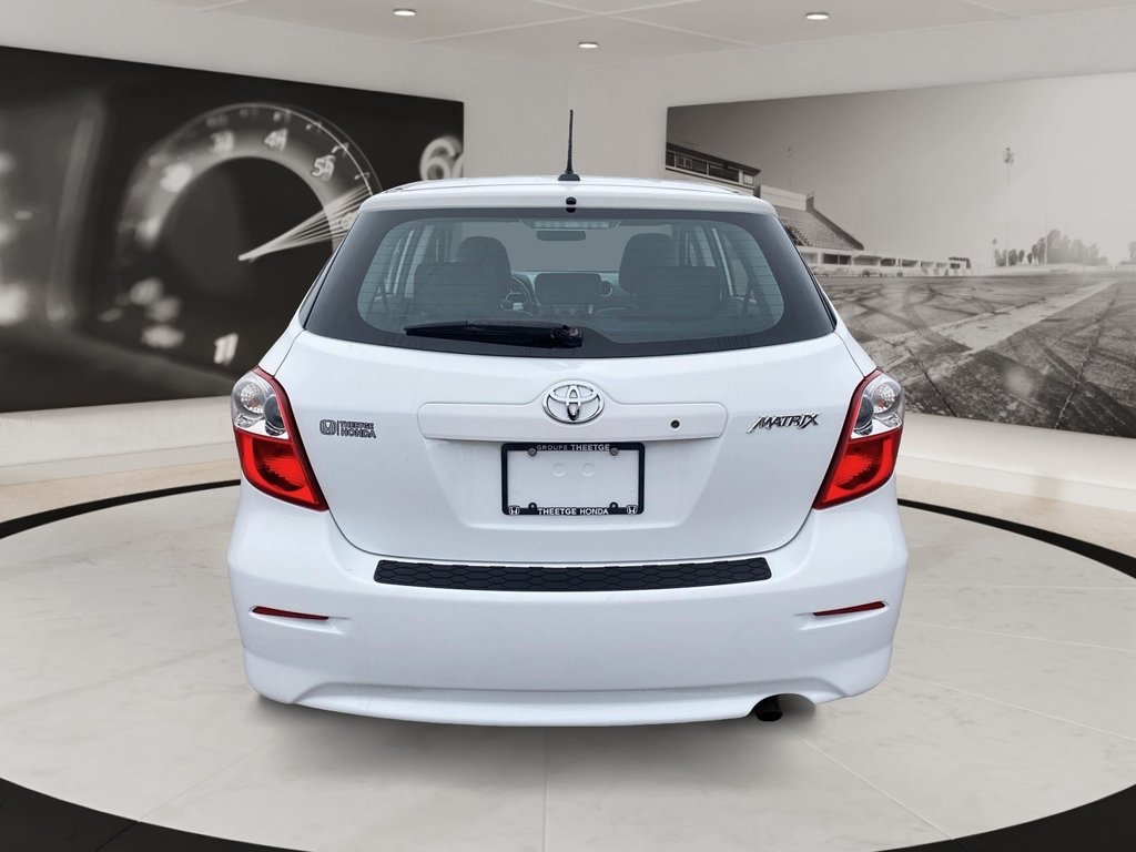 2012 Toyota Matrix in Quebec, Quebec - 5 - w1024h768px