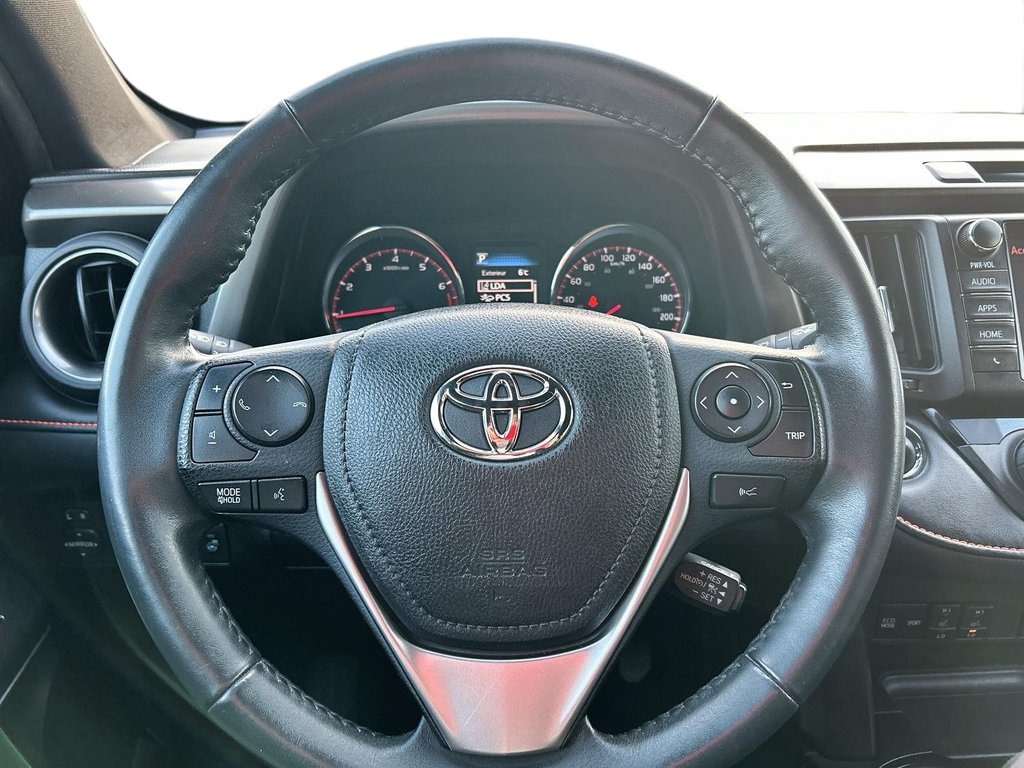Toyota RAV4  2017 à Québec, Québec - 12 - w1024h768px