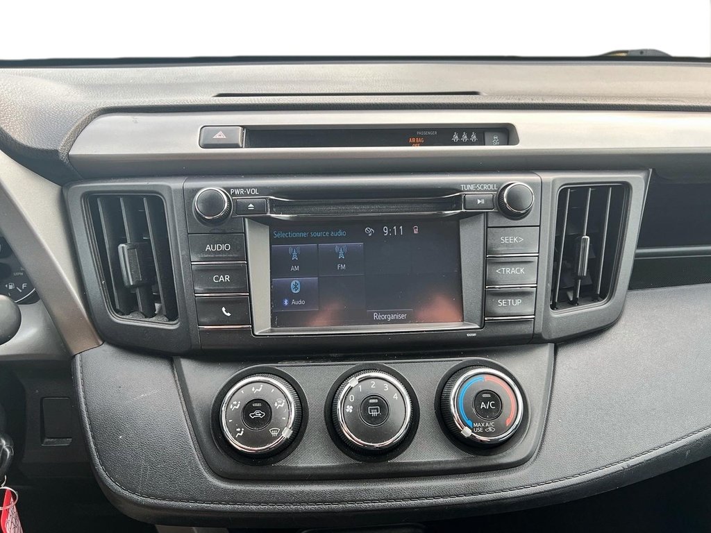 2018 Toyota RAV4 in Quebec, Quebec - 18 - w1024h768px