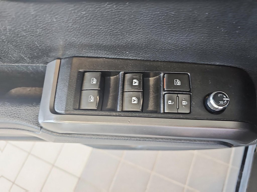 Toyota Tacoma  2017 à Québec, Québec - 11 - w1024h768px