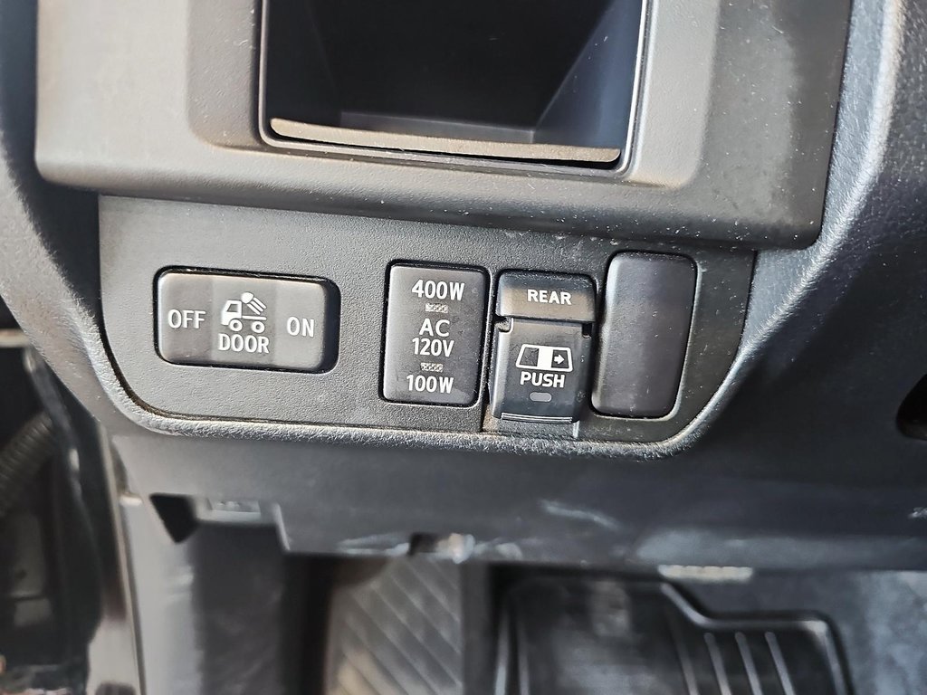Toyota Tacoma  2017 à Québec, Québec - 16 - w1024h768px