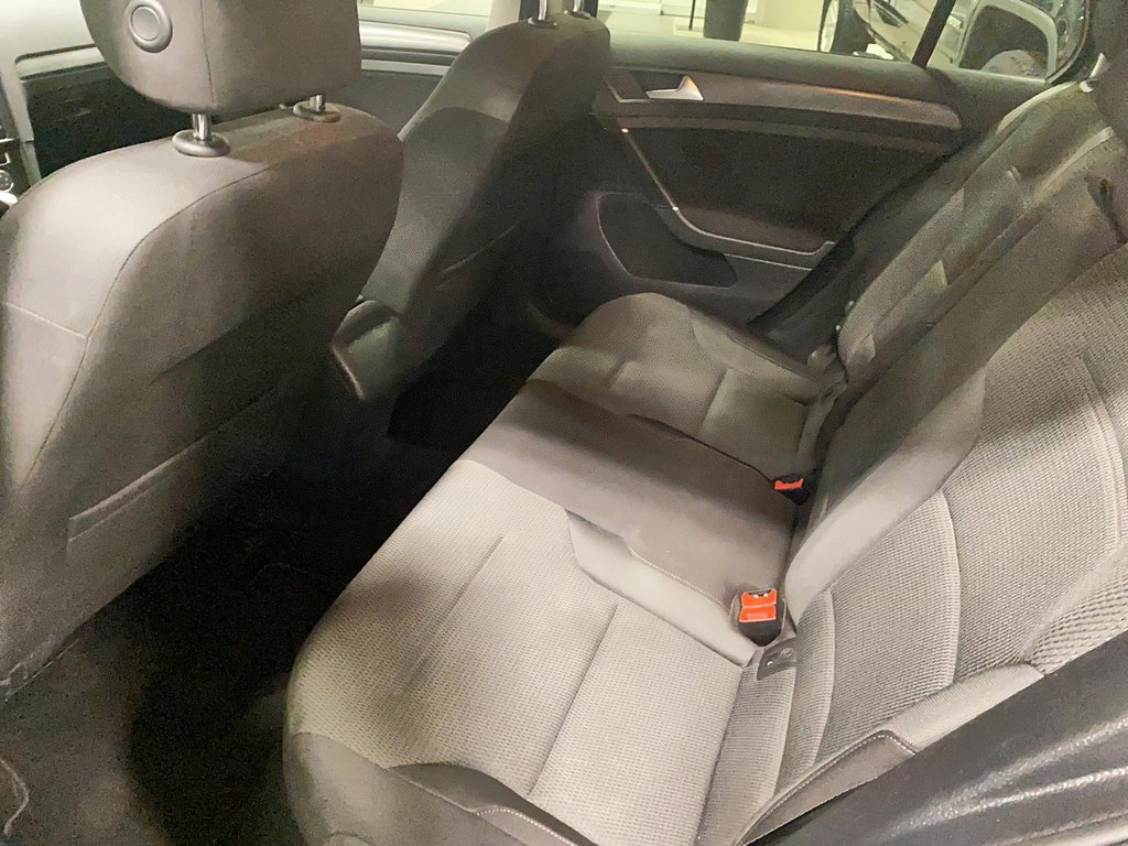 Volkswagen Golf  2019 à Québec, Québec - 8 - w1024h768px