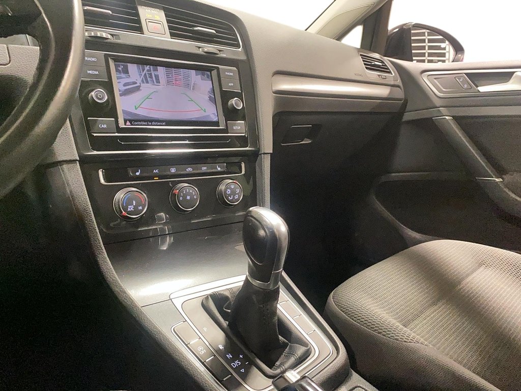 Volkswagen Golf  2019 à Québec, Québec - 20 - w1024h768px