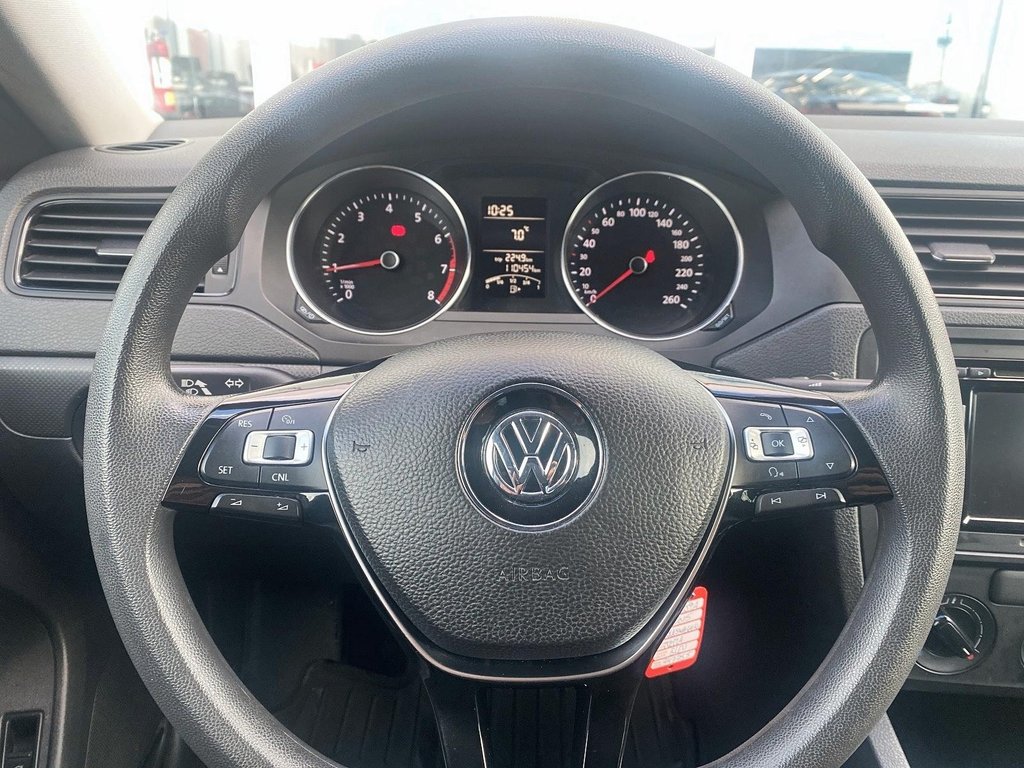 Volkswagen Jetta Sedan  2015 à Québec, Québec - 11 - w1024h768px