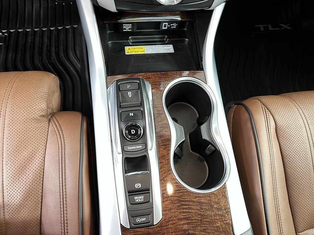 2018 Acura TLX in Quebec, Quebec - 15 - w1024h768px