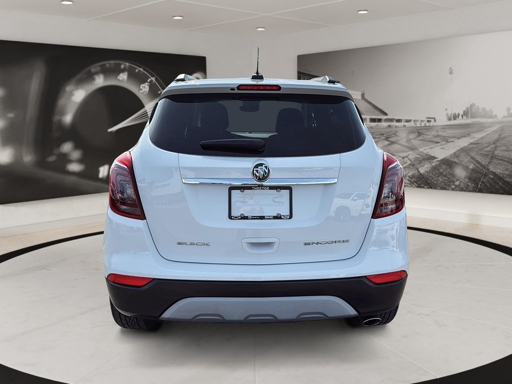 2018 Buick Encore in Quebec, Quebec - 3 - w1024h768px