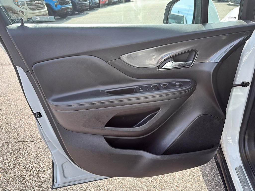 2018 Buick Encore in Quebec, Quebec - 10 - w1024h768px