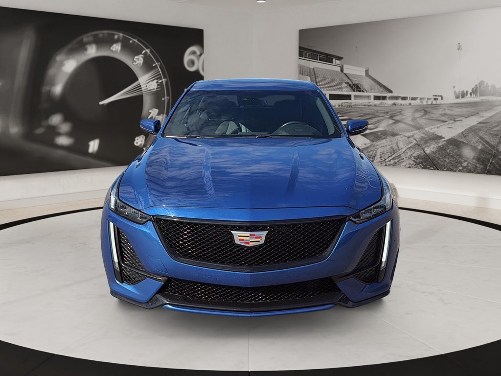 2021 Cadillac CT5 in Quebec, Quebec - 2 - w1024h768px