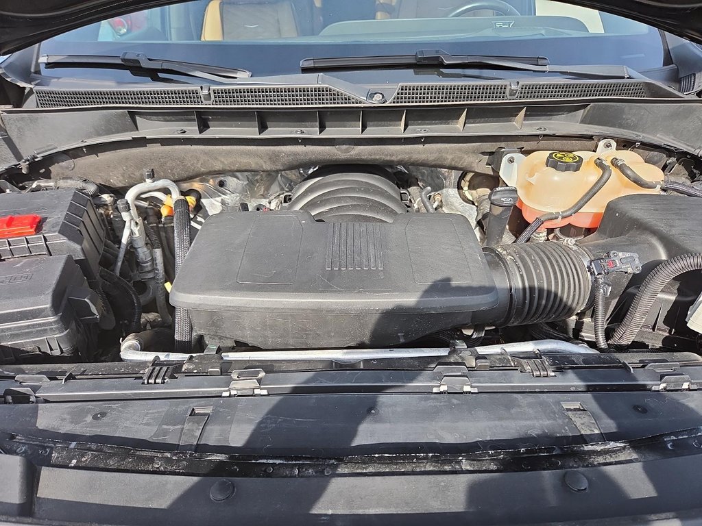 2021 Cadillac ESCALADE in Quebec, Quebec - 8 - w1024h768px